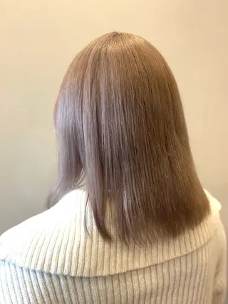 セミロング トミタ/レイヤー/ 韓国ヘア/艶カラーのヘアスタイル