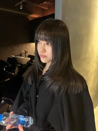 ロング 山本 夏樹のヘアスタイル