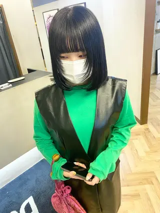 ミディアム デザインカラー/ボブ ブリーチカラー/ユリのヘアスタイル