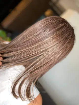 セミロング カラー 髪質改善サロン🌈 fee北千住　盛田のヘアスタイル