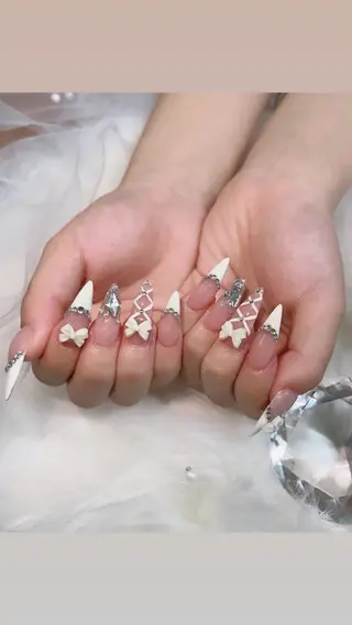 ネイル MADIA ZOEのネイルデザイン