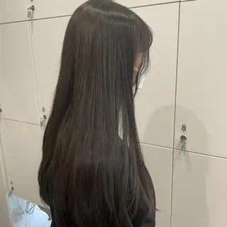 ロング 中根 麻友香のヘアスタイル