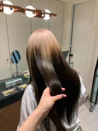 ロング yiye shioriのヘアスタイル