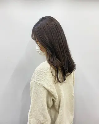 ミディアム stylist トモヤのヘアスタイル