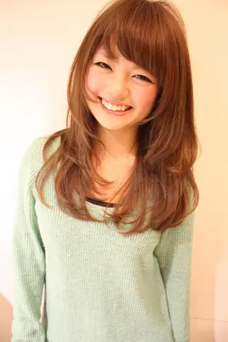 ミディアム カラー tuuli トゥーリのヘアスタイル