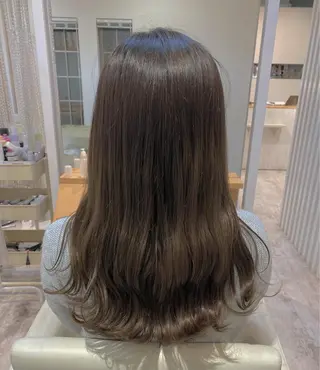 セミロング カラー 酸性ストレート/ブリ ーチなしWカラー河本のヘアスタイル