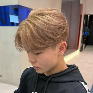 カラー メンズ ミルクティーベージュ /sara💛のヘアスタイル