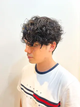 ショート パーマ メンズ メンズカット曲がる 縮毛矯正佐々木タクマのヘアスタイル