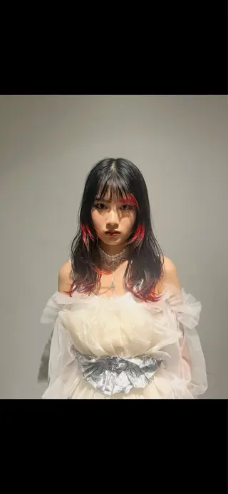 セミロング カラー 似合わせ 垢抜け🌟 AKINOのヘアスタイル