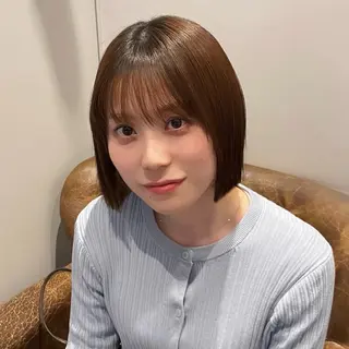 ショート 透け感カラー/レイヤ ーAI🪽🩵のヘアスタイル