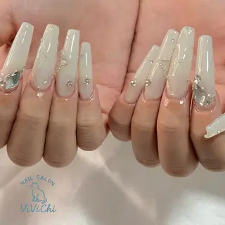 ネイル ViViChi 梨帆のネイルデザイン