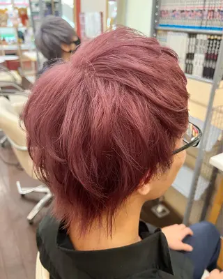 カラー メンズ まさき✂︎ブリーチ／ デザインカラーのヘアスタイル