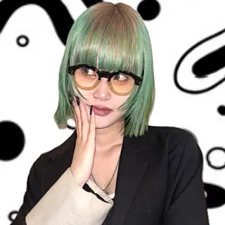 ショート カラー Rena✴︎トレンド ×スタンダードMIXのヘアスタイル