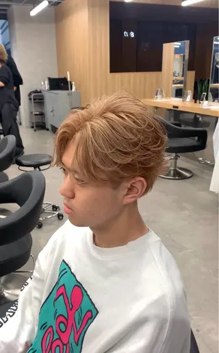 ミディアム カラー ヘアアレンジ メンズ 🔥ニュアンス フェザー小林海斗🔥のヘアスタイル