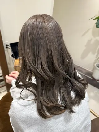 ロング ダブルカラーベージュ カラー/tuburaのヘアスタイル