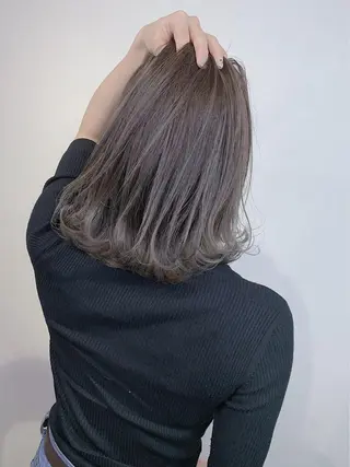 ミディアム カラー _WHITE+ 南海難波店のヘアスタイル