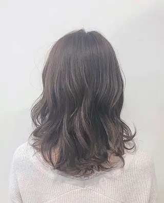 ミディアム へんみ みかのヘアスタイル