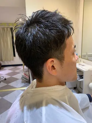 メンズ 粟田 めぐみのヘアスタイル