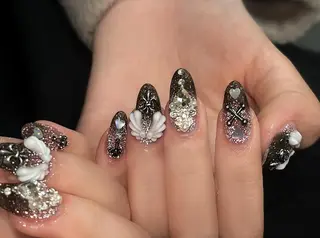ネイル Pure&Rich Nailのネイルデザイン