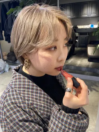 ショート カラー 宮城 星のヘアスタイル