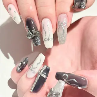 ネイル 坂口 莉愛のネイルデザイン