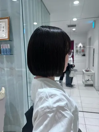 ミディアム 半田 陽菜のヘアスタイル