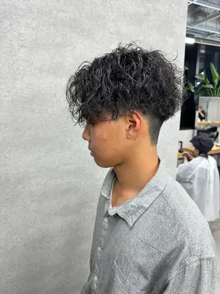 メンズ カラー メンズパーマ と言えばkaedeのヘアスタイル