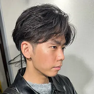 メンズ シャドウ/フェザー ニュアンスヘアメンズのヘアスタイル