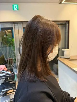 ミディアム 小山 ヨシタカのヘアスタイル