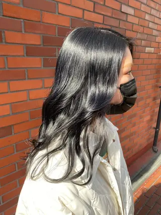 ミディアム カラー ブリーチカラー特化 U-topia小島のヘアスタイル