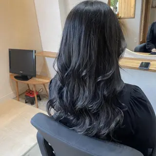 ロング カラー annoii _pomのヘアスタイル