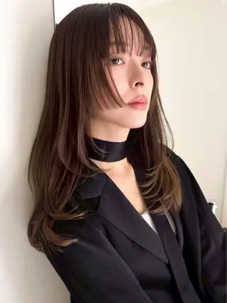 ロング カラー 三野宮 莉羽のヘアスタイル