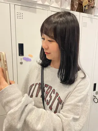 ミディアム 柔らかブラウン/栄/ tomitaのヘアスタイル