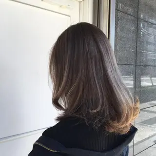 ミディアム カラー 門岡 ひかるのヘアスタイル