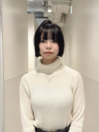 ショート カラー パーマ ヘアアレンジ メンズ 切りっぱなしヘアボブ ミディアムヘアRYOのヘアスタイル