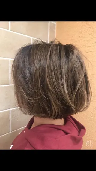 ショート カラー 透明感カラー✨艶髪 制作🌱山根あゆみのヘアスタイル