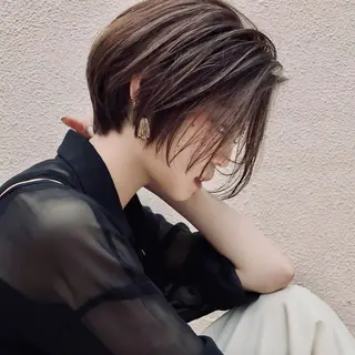 ショート D.I.E.V.A錦糸町店所属・🫧似合わせショート 🫧レイヤー/清野のヘアスタイル