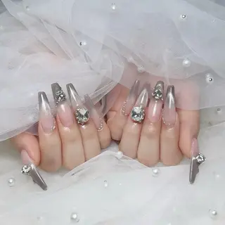 ネイル ENSalon 愛佳のネイルデザイン