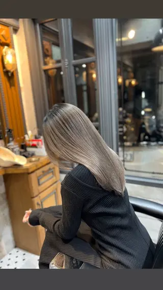 ロング カラー 指名No.1💥 ユウトのヘアスタイル