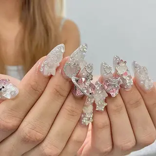 ネイル IYOU NAIL所属・チン セイジョのネイルデザイン