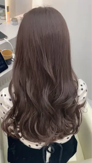 ロング 韓国風レイヤーカラー ライムのヘアスタイル
