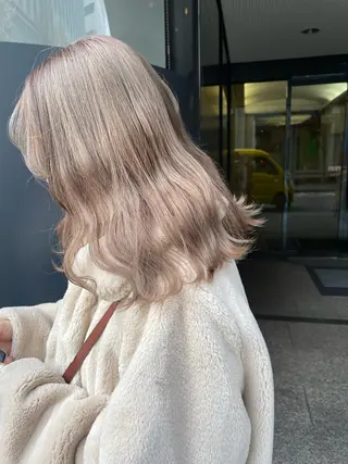 ミディアム カラー なかしま まなかのヘアスタイル