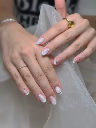 ネイル Maggie nailクロのネイルデザイン