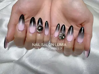 ネイル ネイルサロン ルミア Lumia 店長のネイルデザイン