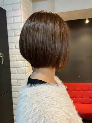 ショート 切りっぱなしボブ/ ブリーチカラー/大塚のヘアスタイル
