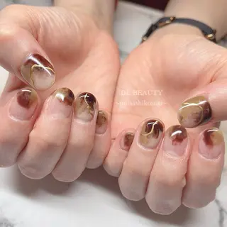 ネイル .. momoko🕊のネイルデザイン