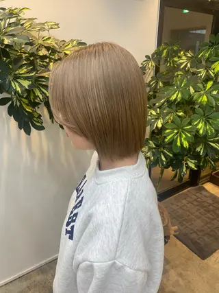 ショート カラー 🌼ハイライト透明感 🌼maiのヘアスタイル