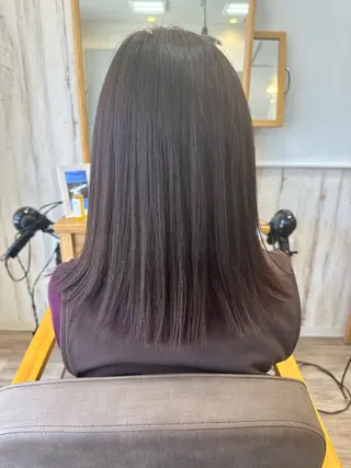 セミロング カラー TELA HAIR 副代表RIKUのヘアスタイル