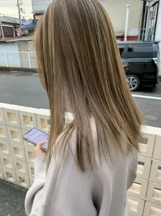 セミロング カラー 中山 響希のヘアスタイル