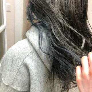 ロング カラー 堀谷 彩花のヘアスタイル
